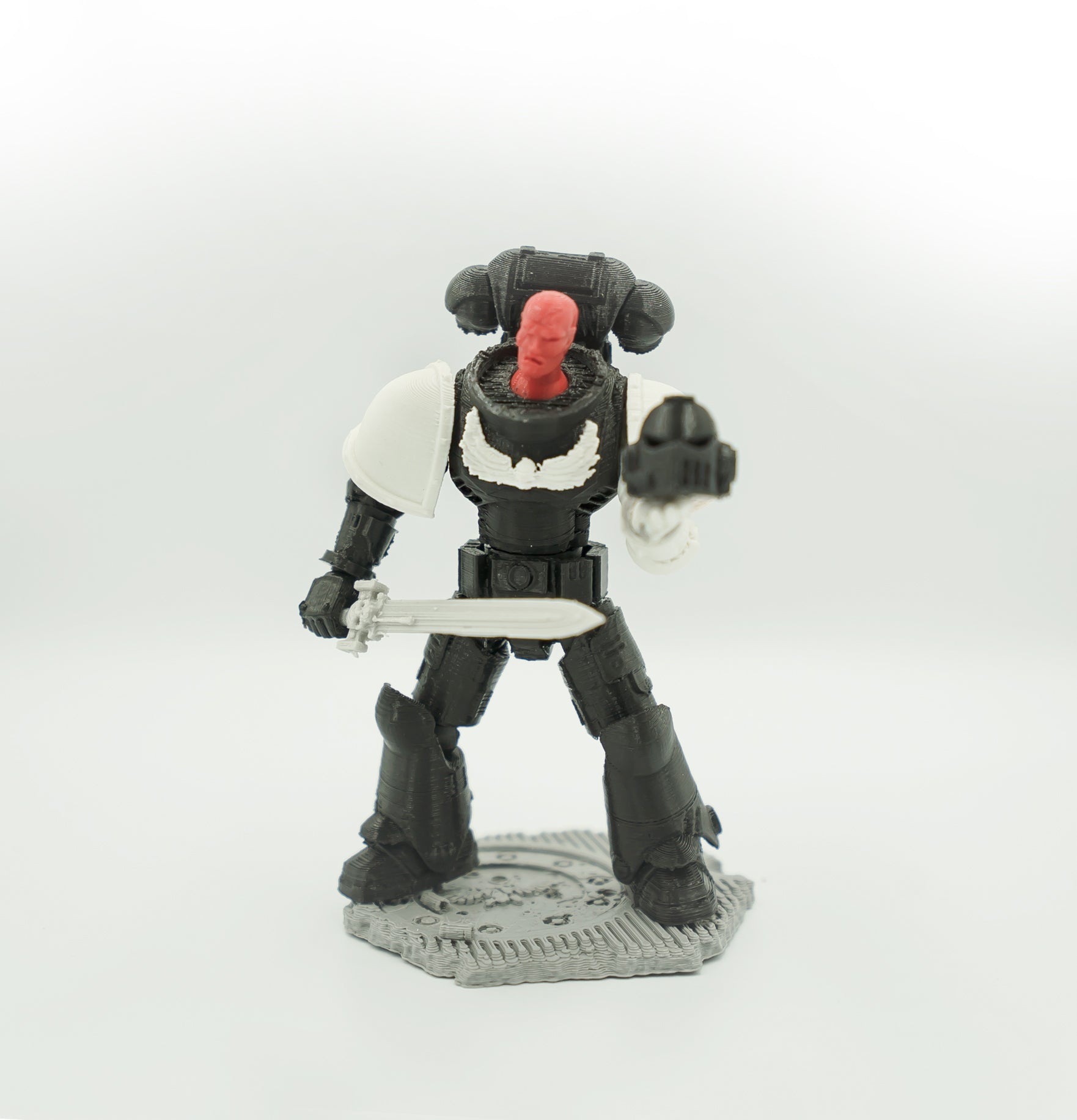 Obsidian Knights – Galaxy Commando
Custom 3D Printed Collectible Figure (FDM, PLA)