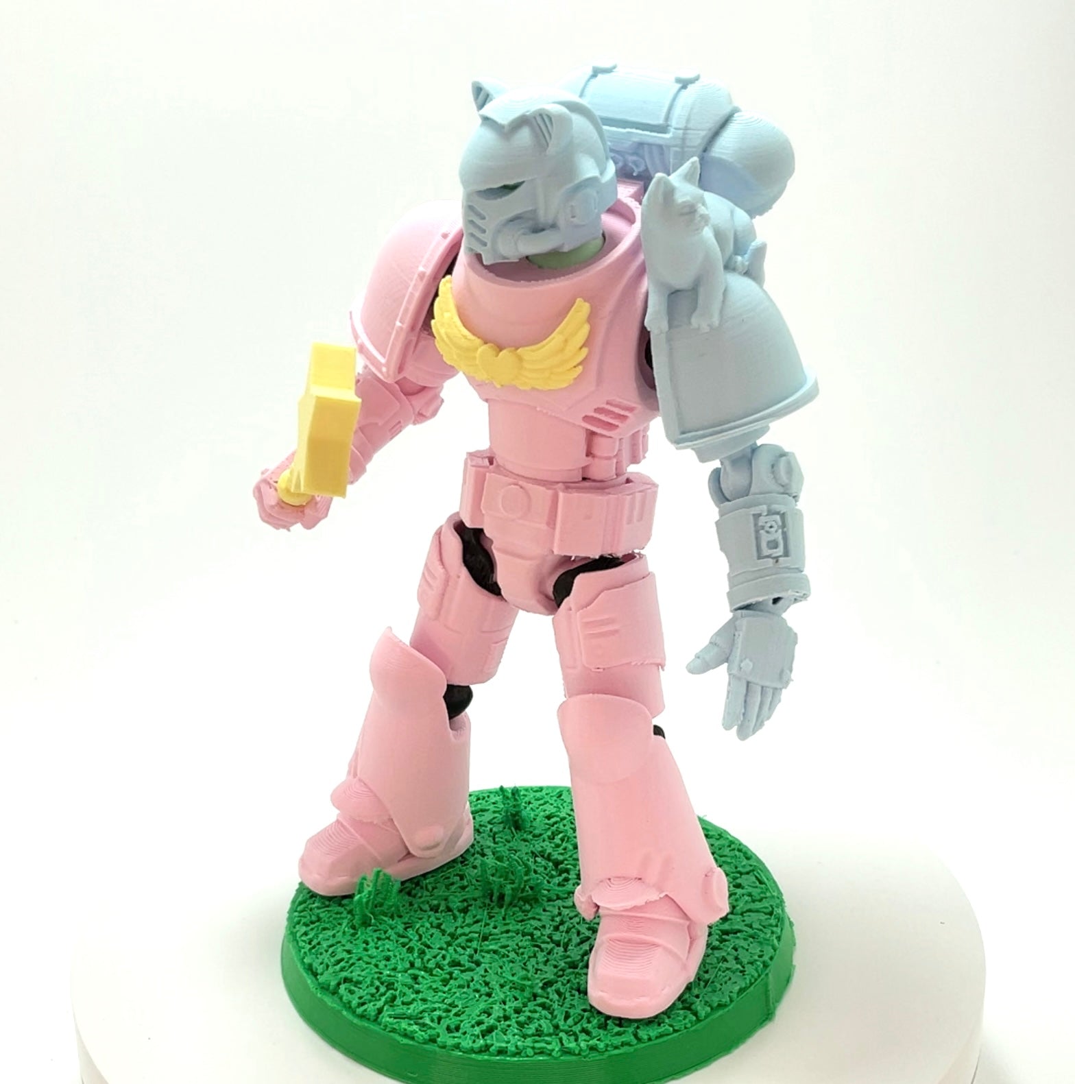 Kitten Paws – Galaxy Commando
Custom 3D Printed Collectible Figure (FDM, PLA)